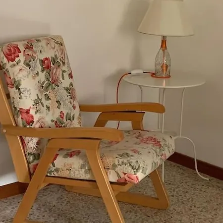 Bright And Cosy Flat Near Large Park - Free Parking Spaces Nearby / Appreciated By Guests / Excellent Location Apartment