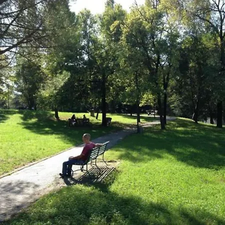 Apartment Bright And Cosy Flat Near Large Park - Free Parking Spaces Nearby / Appreciated By Guests / Excellent Location La Spezia